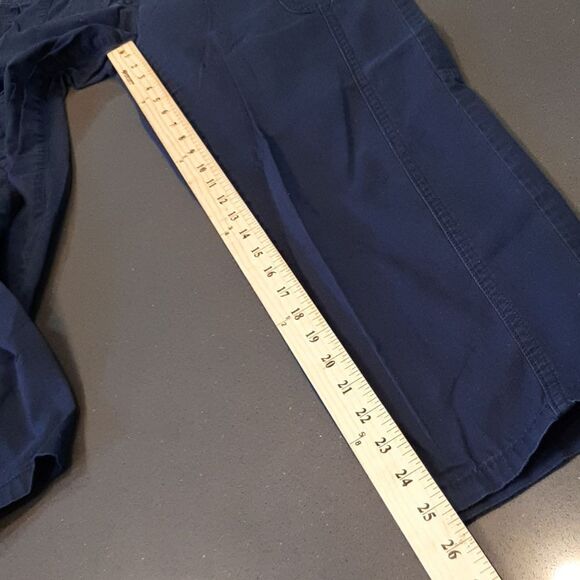 Tommy Hilfiger Navy Cargo Capri Pants - Picture 7 of 9